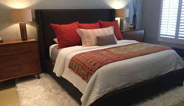 Stunning “30” plan. Completely Remodeled. Pool & jacuzzi near - Golf cart inc.