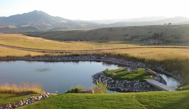 Stunning 360° Vistas - Swim/Skating Pond - 10 Min. to Downtown