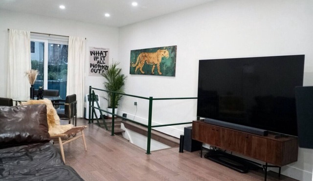 Stunning 3BD Duplex with Private Garden Oasis