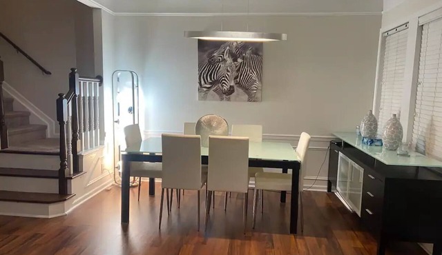 Stunning 3bd Townhome/Ballantynen