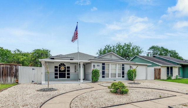 Stunning 3BDR+Families-Groups Welcome-Extended Stays