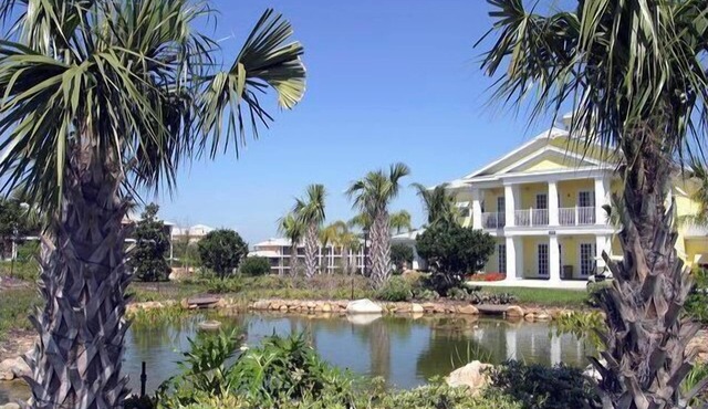 Stunning 3BR 2BA 1700 sq ft Penthouse Villa - Fully Upgraded, Fantastic Location