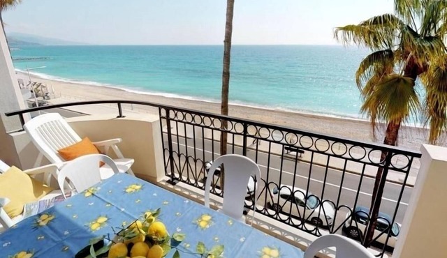 Stunning 3BR Apartment with Sea View, Terrace, and Garage in Menton