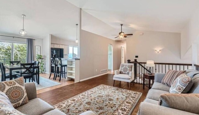 Stunning 4 BDR Fully Furnished Home in Broomfield