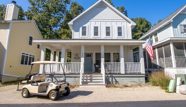 Stunning 4 Bedrm in Beachwalk Resort Near Playground