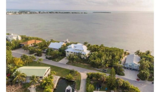 Stunning 4 bedroom 3.5 bath Open Water home with great boating