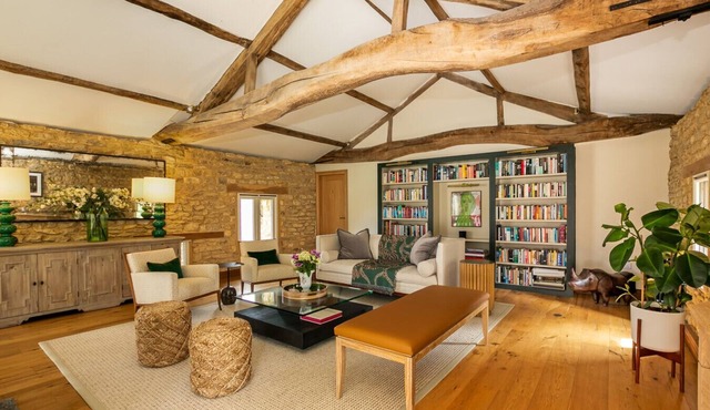 Stunning 4-Bedroom Barn Conversion