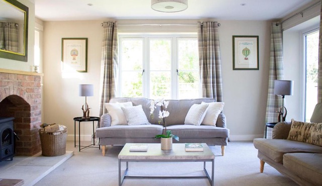 Stunning 4 Bedroom Country House