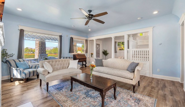 Stunning 4-bedroom home RIGHT Downtown Riverside with parking, WiFi and AC