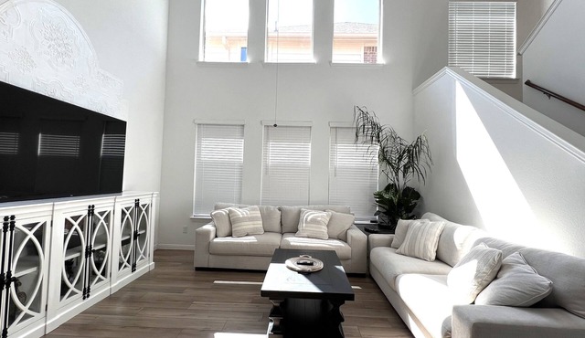 Stunning 4-bedroom house in Vibrant Garland-Plano-Dallas Metro