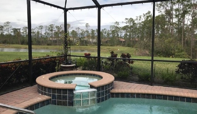 Stunning 4-bedroom house. Beaches, Shopping, Golf, Restaurants all close by.