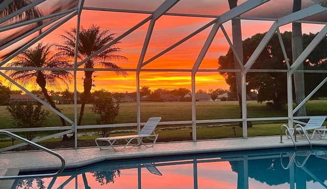 Stunning 4 BR Pool Home Close to Horse Shows and Polo! Weekly rental.