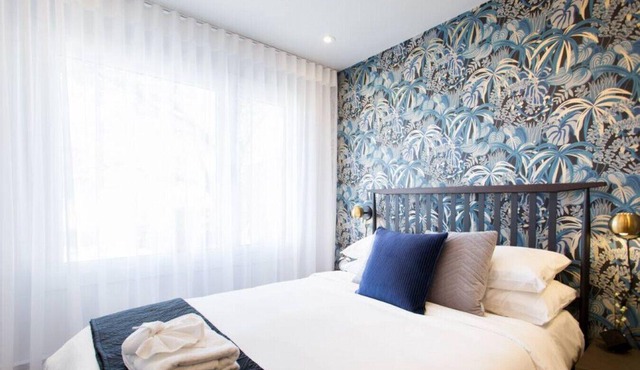 Stunning 4 Suites on private Floor in Little Italy by Denstays
