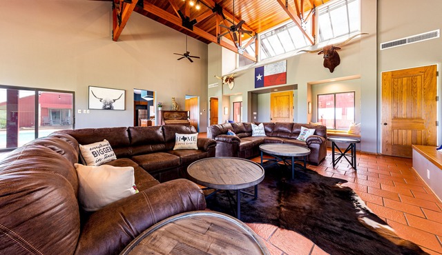 Stunning 400 Acre Ranch Close to Austin and COTA