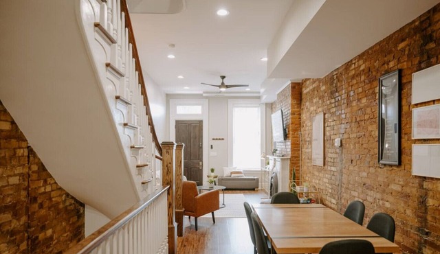 Stunning 4BR Townhome Rooftop City Views