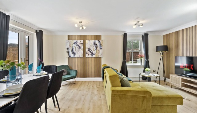 Stunning 5 Bedroom House in the Cotswolds - Garden