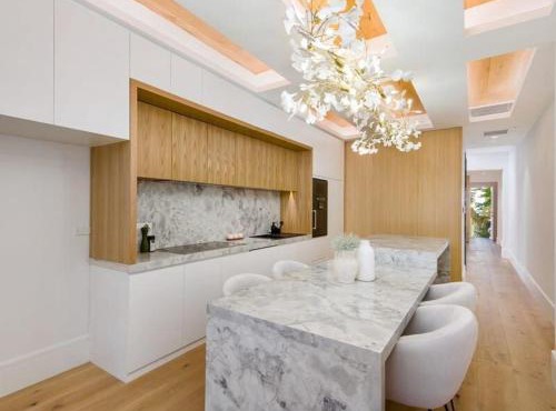 Stunning 5-bedrooms Townhouse in an Paddington