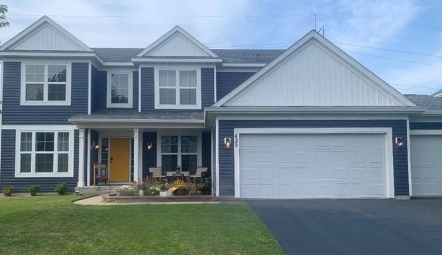 Stunning 5 br home, perfect for families, near 3M Open and NSC