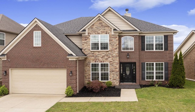 Stunning 5Bedroom3bath Bourbon Trail Retreat in Louisville's East End