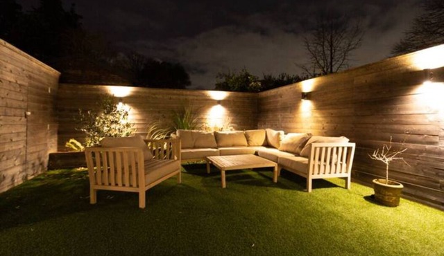 Stunning 5BR Home, SW London, 5 min Twickenham St.