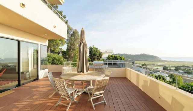 Stunning 5BR Terrace Home | Incredible Ocean Views