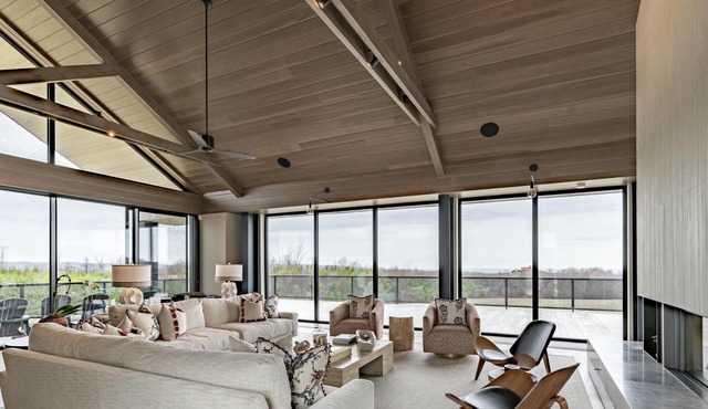 Stunning 6 bed 9 bath country home on 49 acres