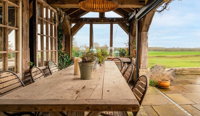Stunning 6 Bed Cottage & Annexe in Oxfordshire
