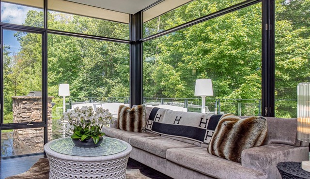 Stunning 6 bed 5 bath estate on 65 acres with Pool, Hot Tub and Tennis Court!