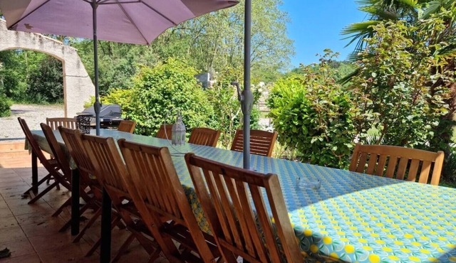 Stunning 6 bedroom Farmhouse with heated pool.