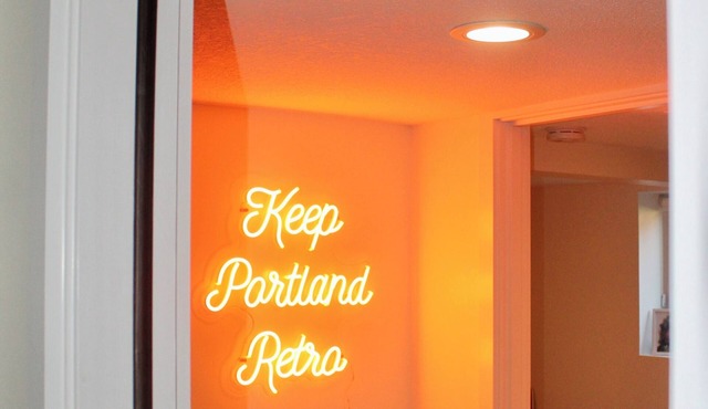 Stunning '60-'70s Retro Appartment