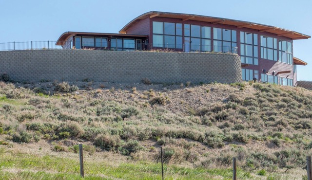 Stunning 7-bedroom Heart of Yellowstone Ranch. Sixty miles from Yellowstone.