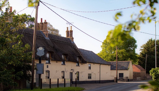 Stunning 8-Bed Cottage in Hockwold Cum Wilton