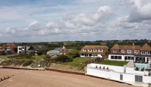 Stunning 8 bed Seaside Villa, Pool, Cinema, Bar, Private Beach. Sleeps 17