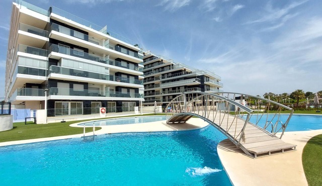 Stunning apartment in TORRE LA SAL - CABANES