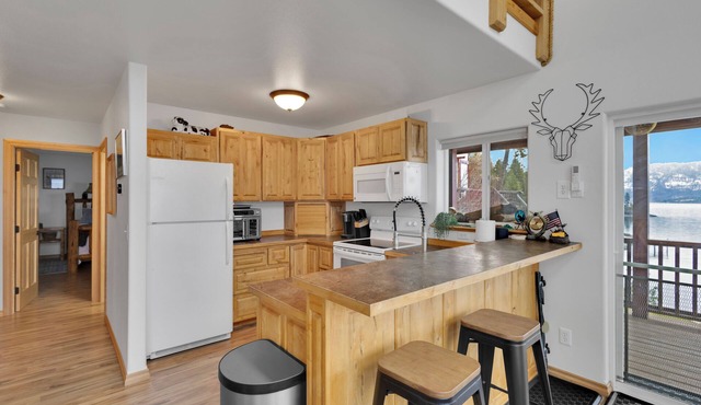 Stunning A-Frame Retreat on Lake Pend Oreille – Sagle, Idaho