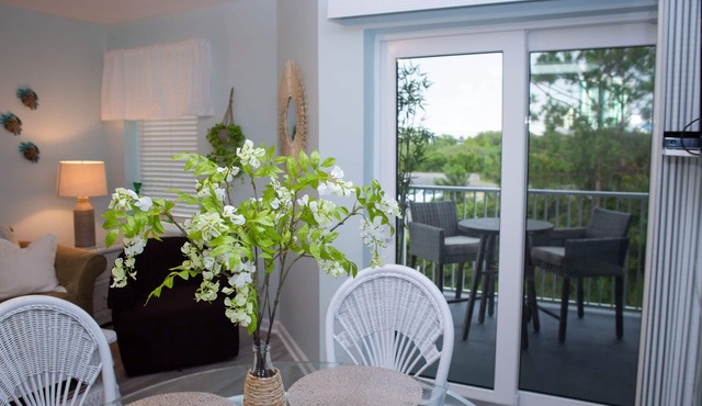 Stunning and Accessible Beach Condo located in heart of Orange Beach