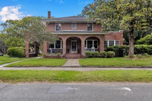 Stunning and Cozy 4BR in Historic Avondale