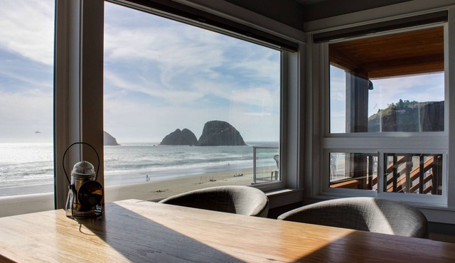 Stunning and redesigned oceanfront condo - dog-friendly, too