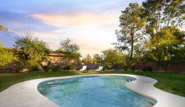 Stunning and Spacious in Vegas, Private Pool