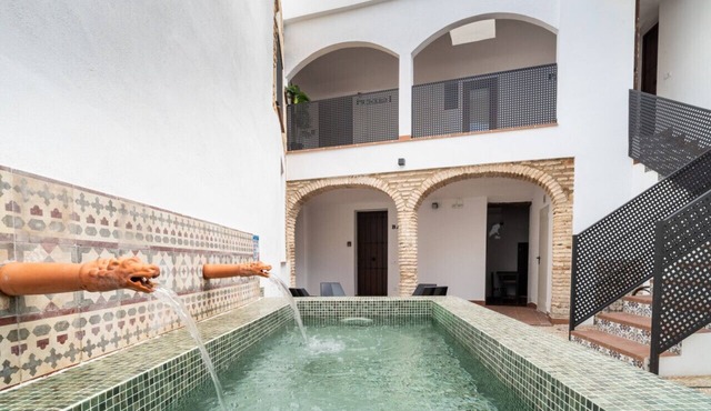 Stunning Andalusian Oasis with Terrace & Pool