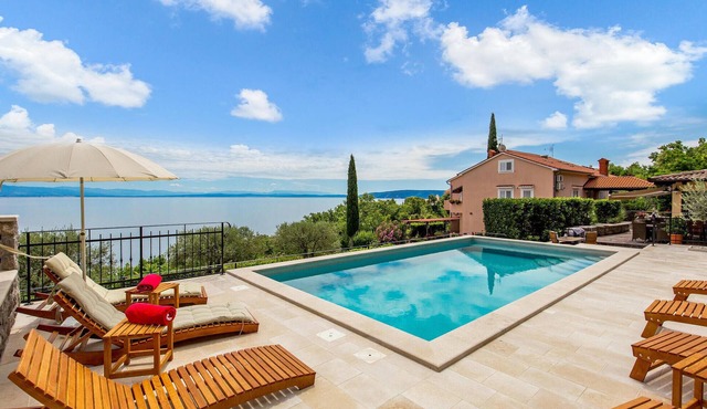Stunning apartment in Moscenicka Draga