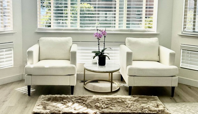 Stunning apartment steps from Ocean Beach