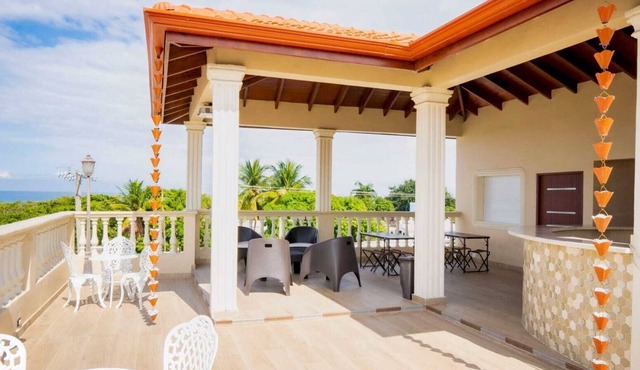 Stunning Apartment With Ocean View Rooftop