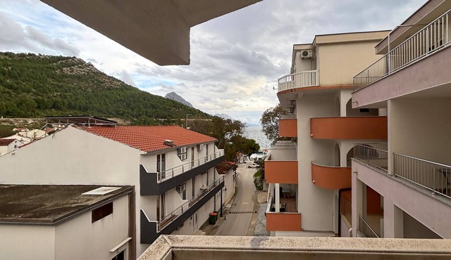 Stunning apartment in Drvenik with WiFi