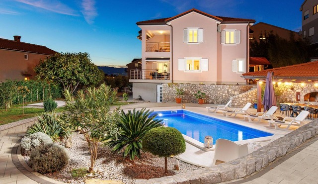 Stunning apartment in Kostrena