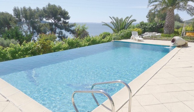 Stunning apartment in ISTRES with WiFi