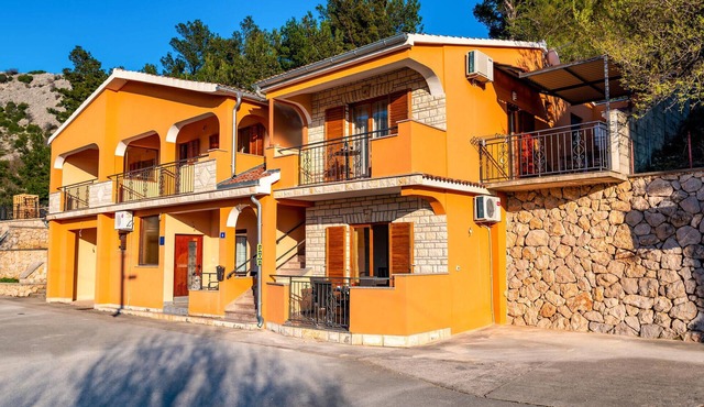 Stunning apartment in Modric with WiFi
