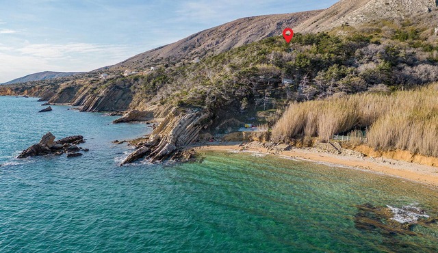 Stunning apartment in Novalja with WiFi