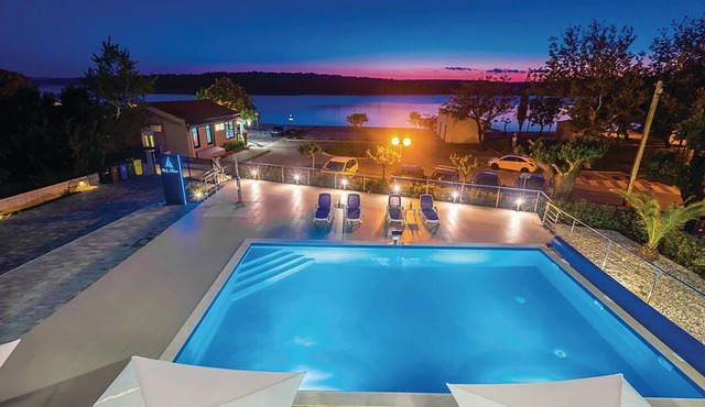Stunning apartment in Punat with sauna