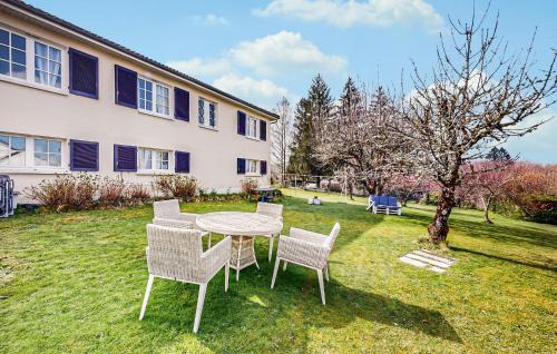 Stunning Apartment In Treignac With Wifi